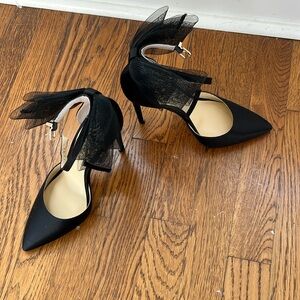 Jessica Simpson Bow Pumps